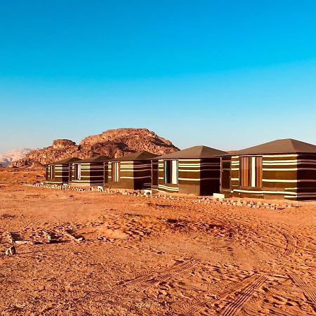 Wadi Rum Bedouin Tour With A Camp מראה חיצוני תמונה