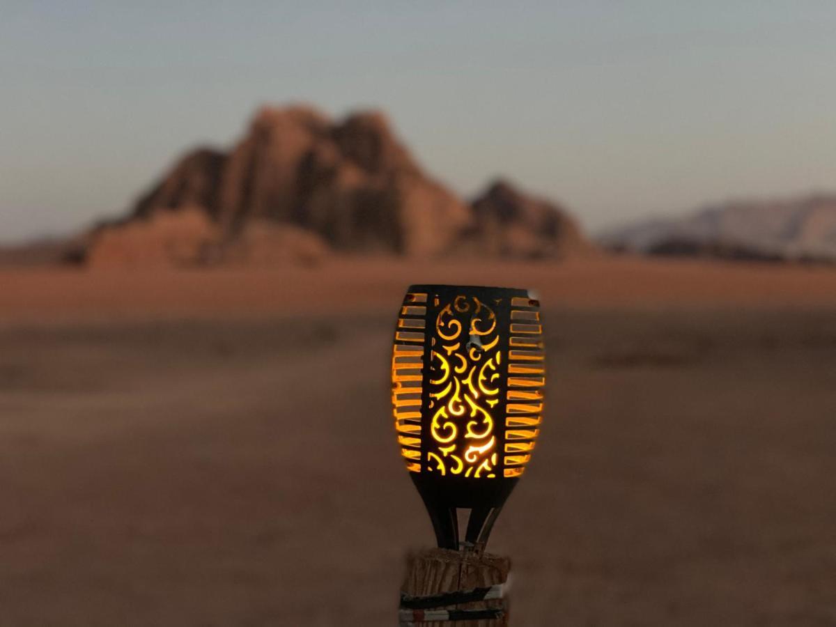 Wadi Rum Bedouin Tour With A Camp מראה חיצוני תמונה