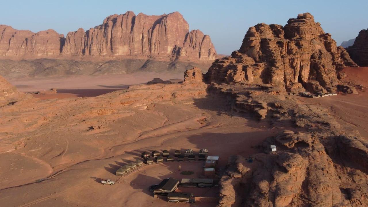 Wadi Rum Bedouin Tour With A Camp מראה חיצוני תמונה