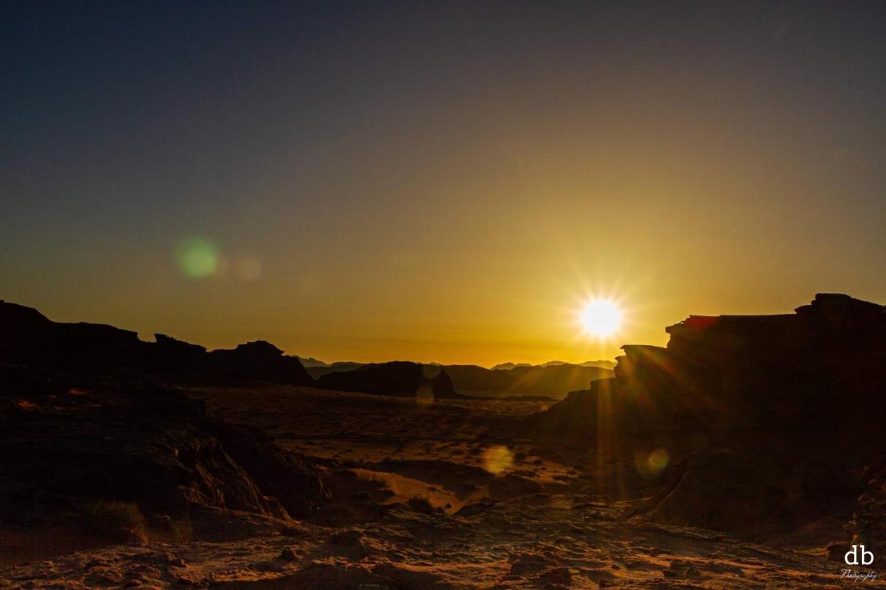 Wadi Rum Bedouin Tour With A Camp מראה חיצוני תמונה