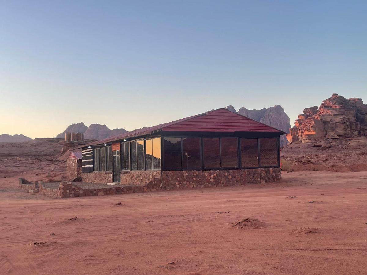 Wadi Rum Bedouin Tour With A Camp מראה חיצוני תמונה
