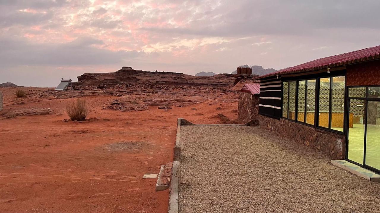 Wadi Rum Bedouin Tour With A Camp מראה חיצוני תמונה