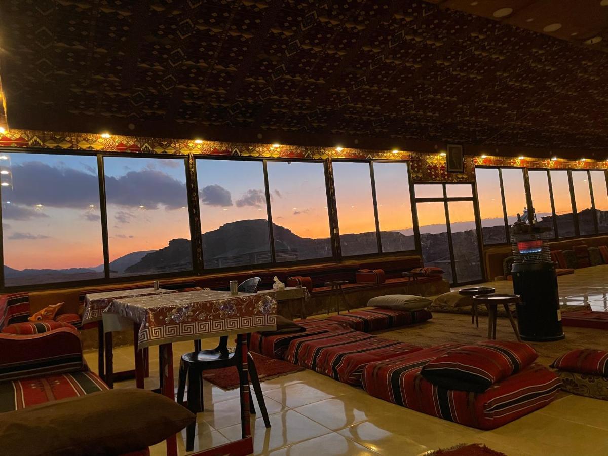 Wadi Rum Bedouin Tour With A Camp מראה חיצוני תמונה
